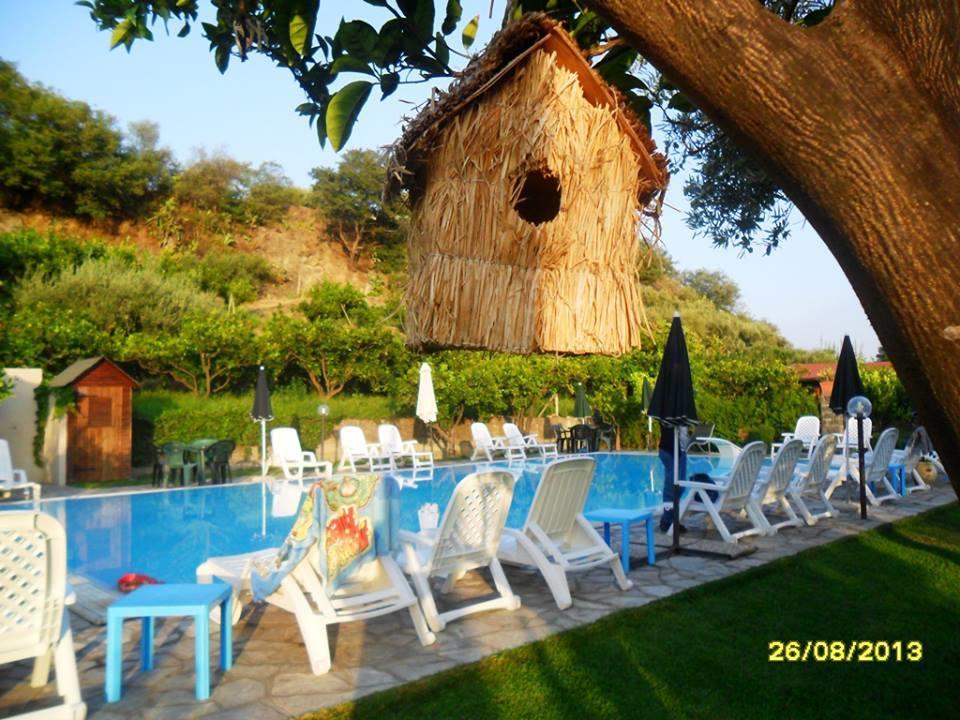 Agriturismo Valle Alcantara Villa Motta Camastra Exterior photo